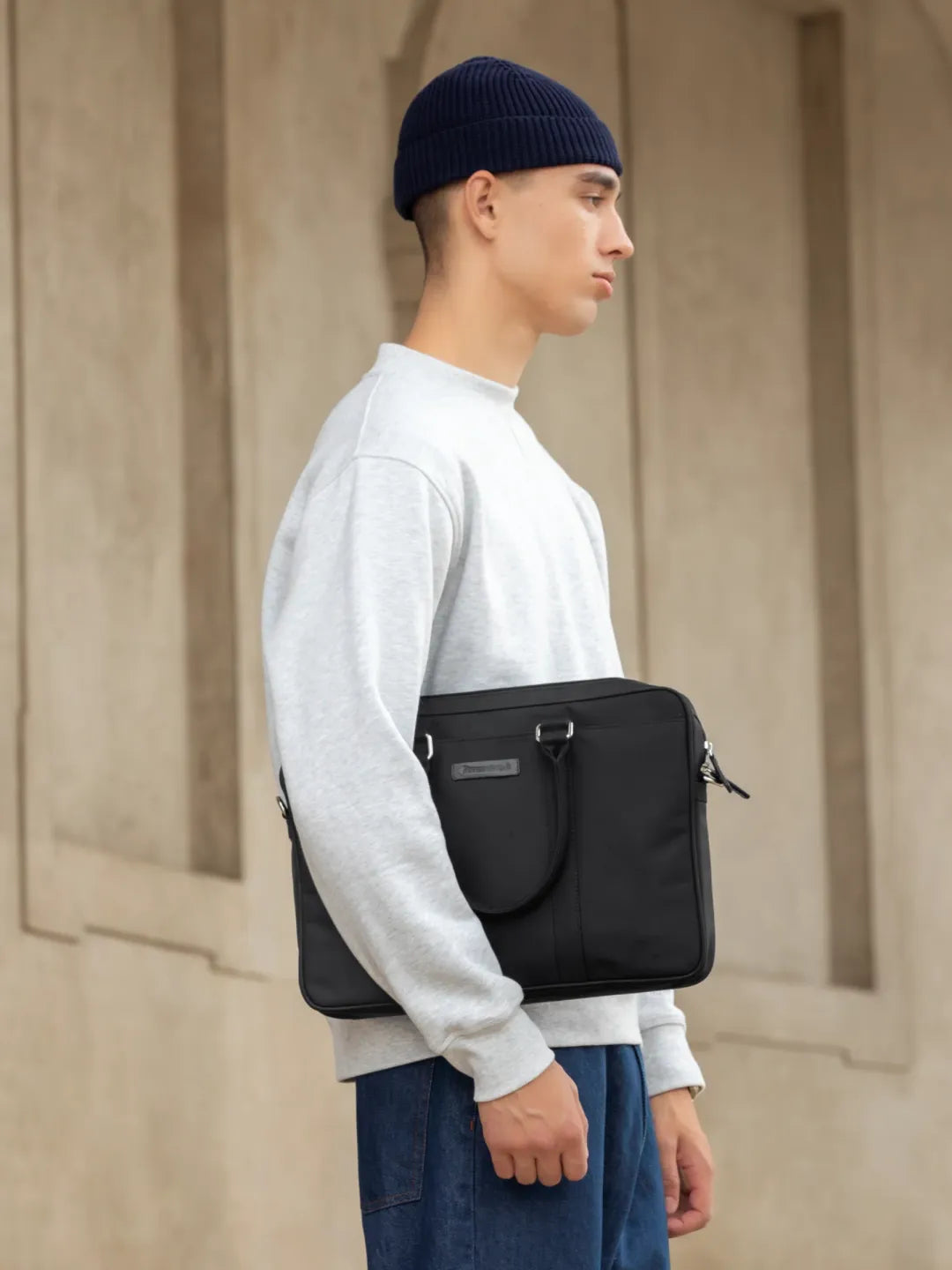 Fifth Avenue - 15” Laptop Bag - Pure Black